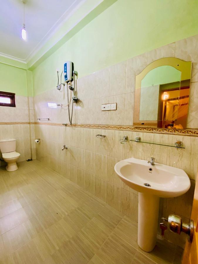 Montana Rest Hotell Anuradhapura Eksteriør bilde