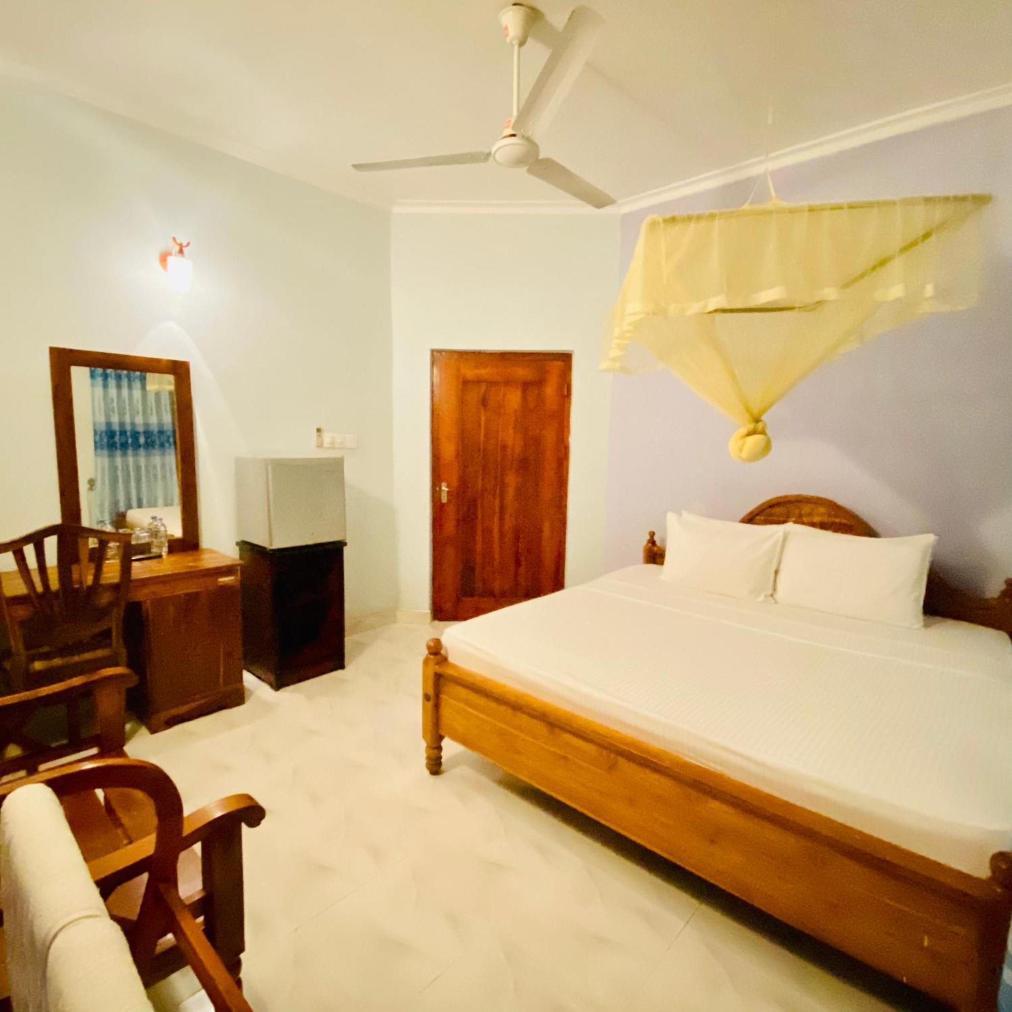 Montana Rest Hotell Anuradhapura Eksteriør bilde