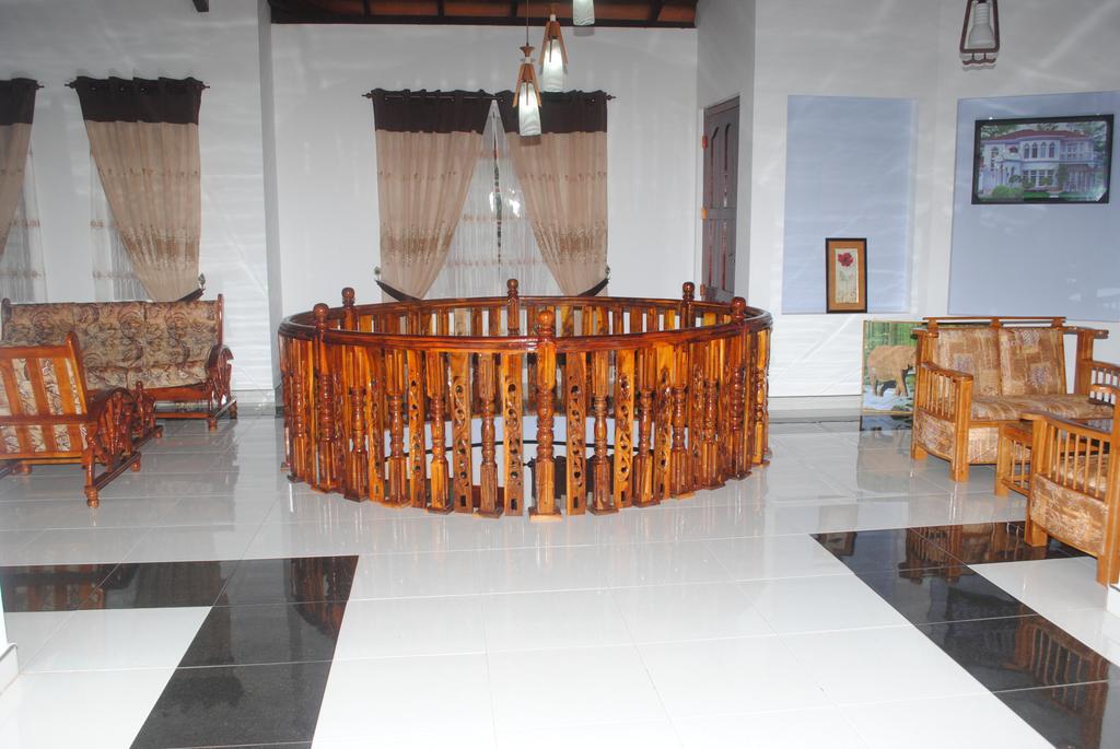 Montana Rest Hotell Anuradhapura Eksteriør bilde