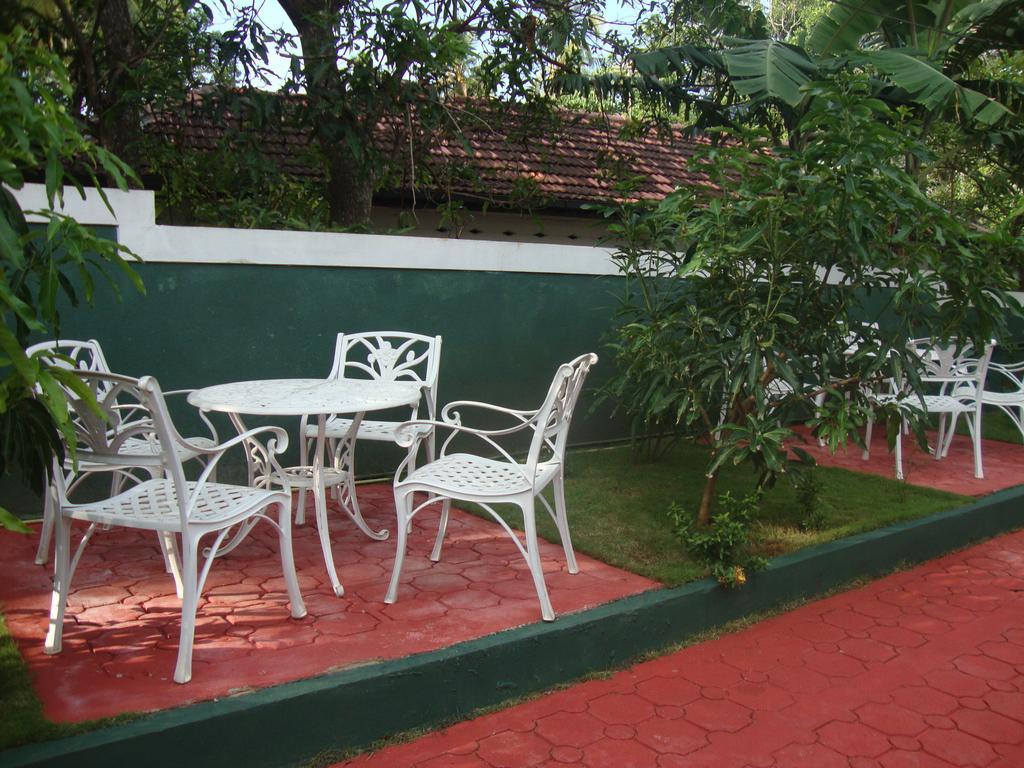 Montana Rest Hotell Anuradhapura Eksteriør bilde
